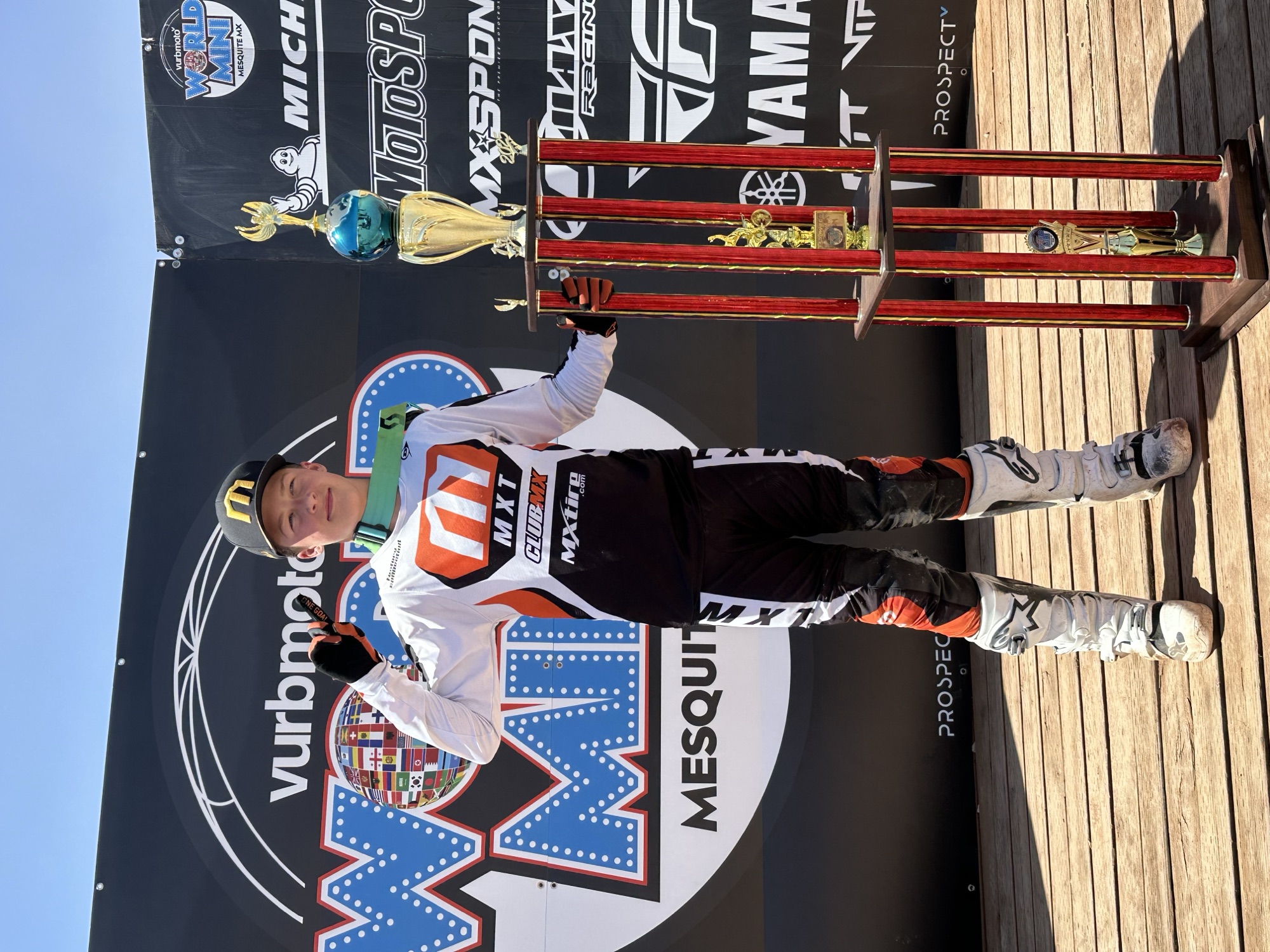 World Mini trophy