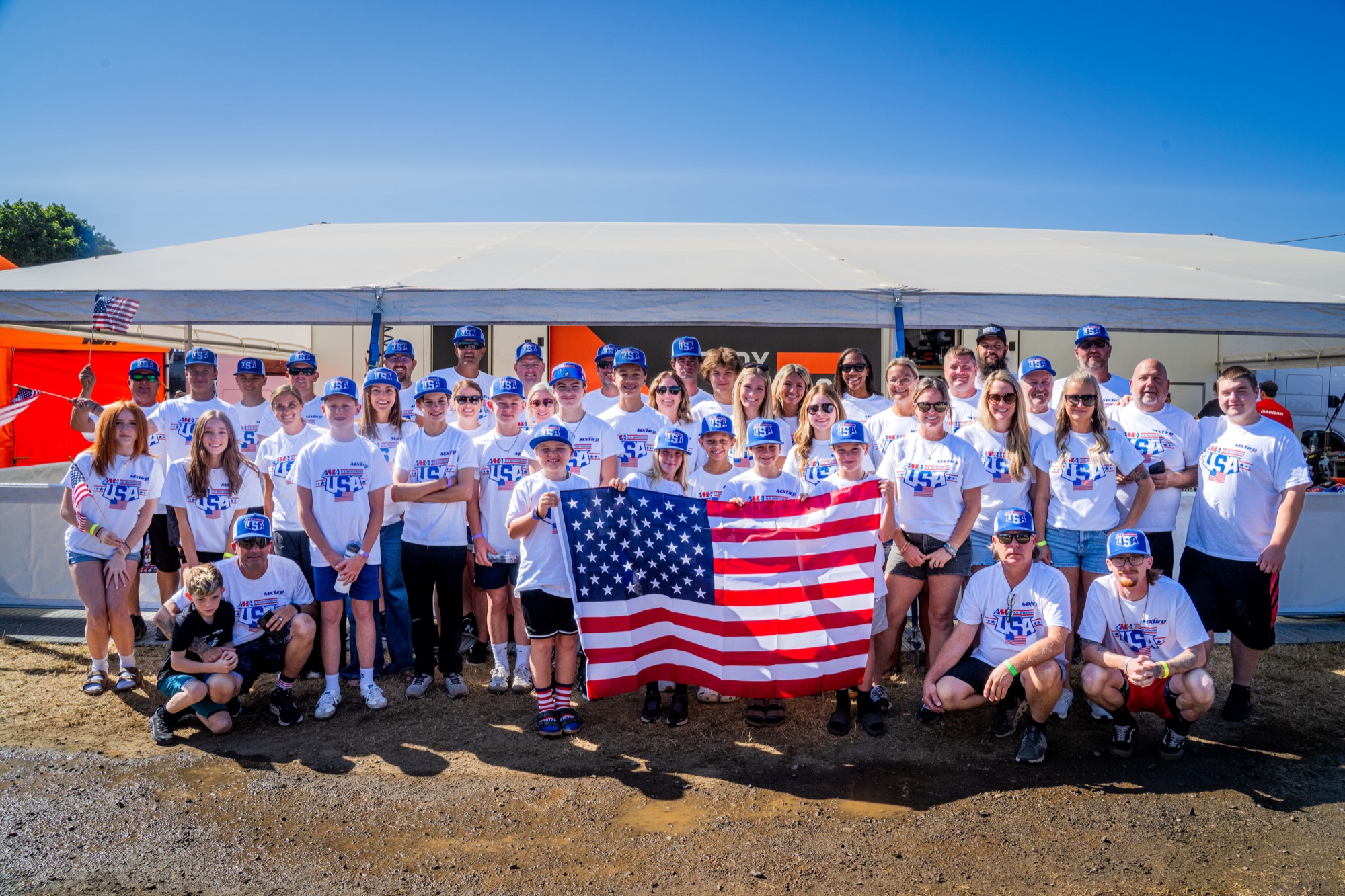 Team USA group at the MXdN